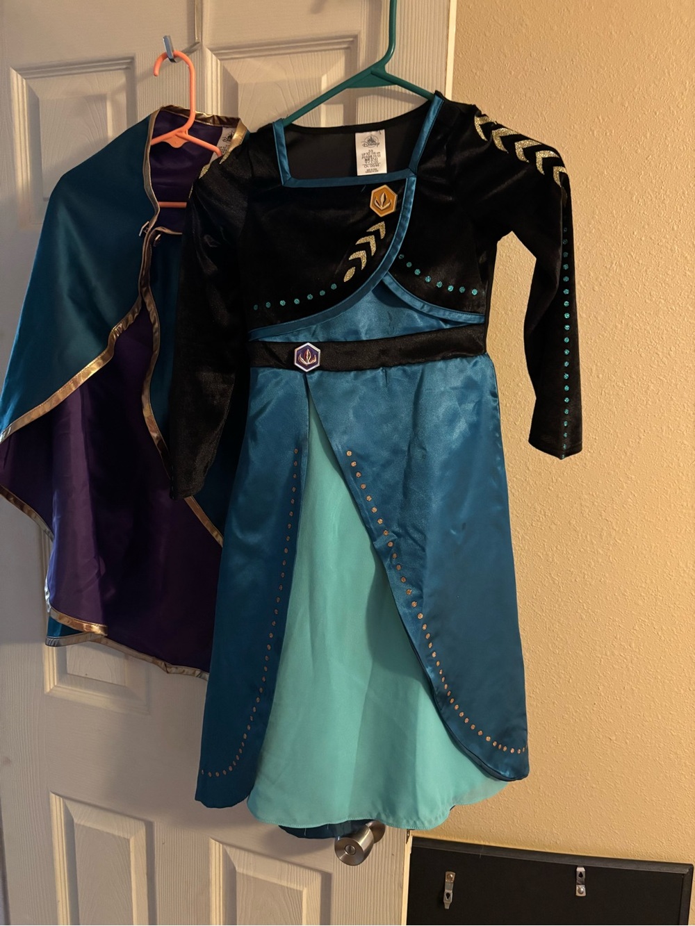Disney Frozen Anna Dress with Cape